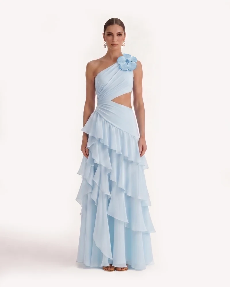 Chiffon-Maxikleid mit One, Schulterausschnitt und Rüschen – Blau