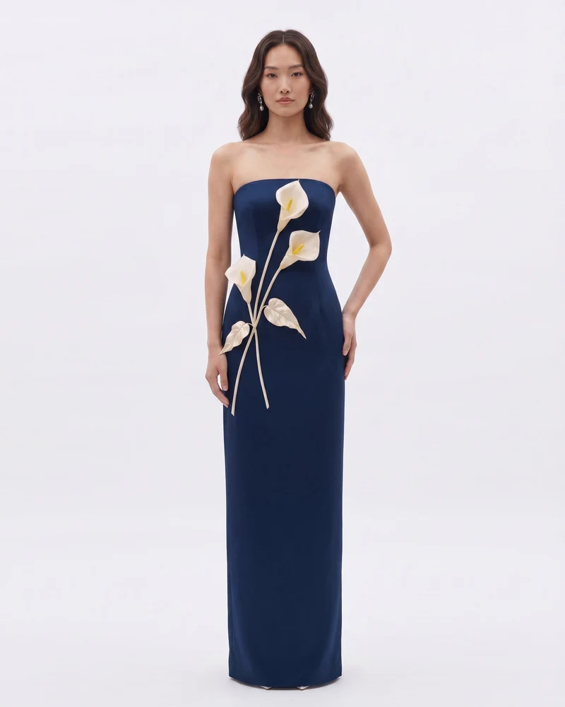 Trägerloses Kleid mit Blumenapplikationen - Marineblau