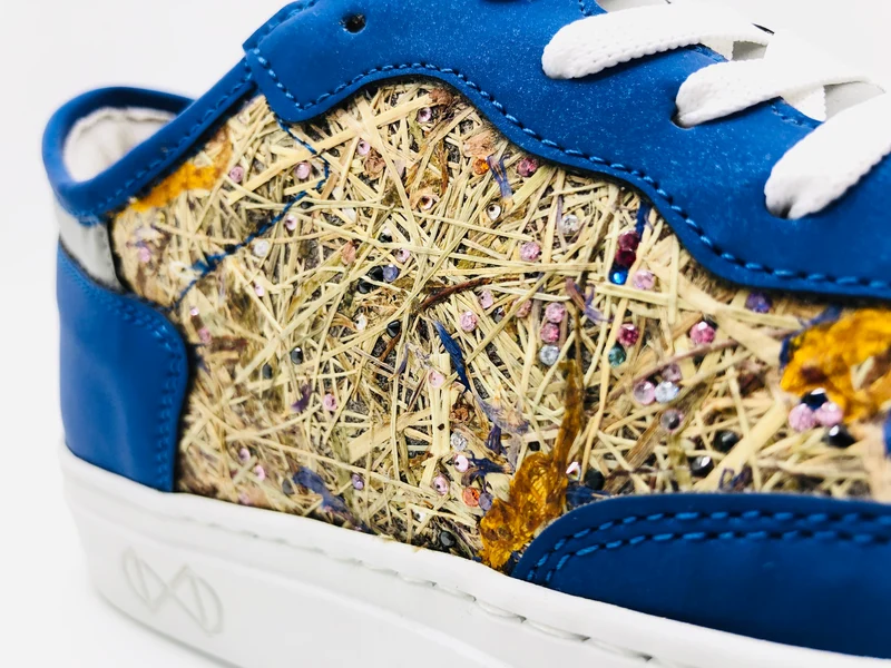 nat-2™ x Swarovski ® Zirkonia blue