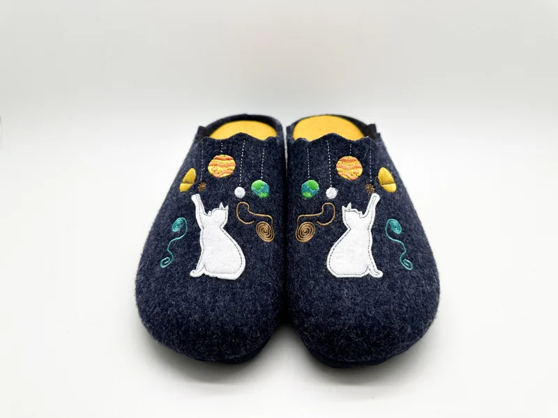 MayBe ® Playing Cat navy