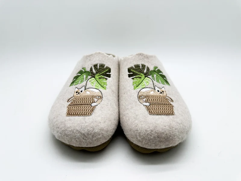 MayBe ® Cat Under Palms beige