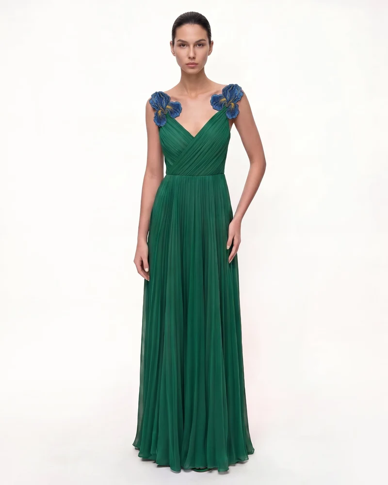 Iris Besticktes Plissee-Maxikleid mit V-Ausschnitt – Smaragdgrün