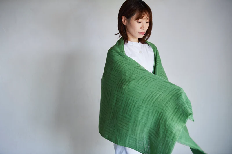 thies 1856 ® x Fukuroya Shizuku Stole vegan matcha dyed green