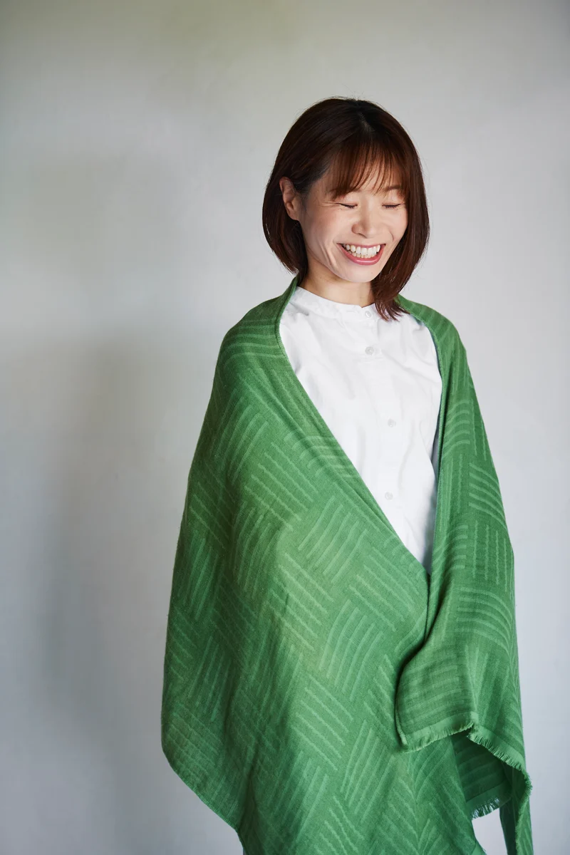 thies 1856 ® x Fukuroya Shizuku Stole vegan matcha dyed green