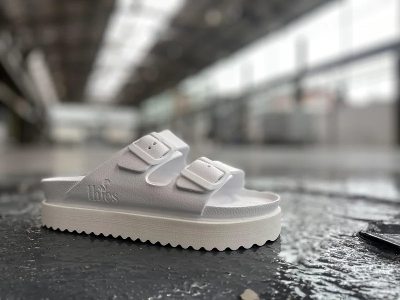 thies 1856 ® Ecofoam Plateau Sandal vegan orange juice