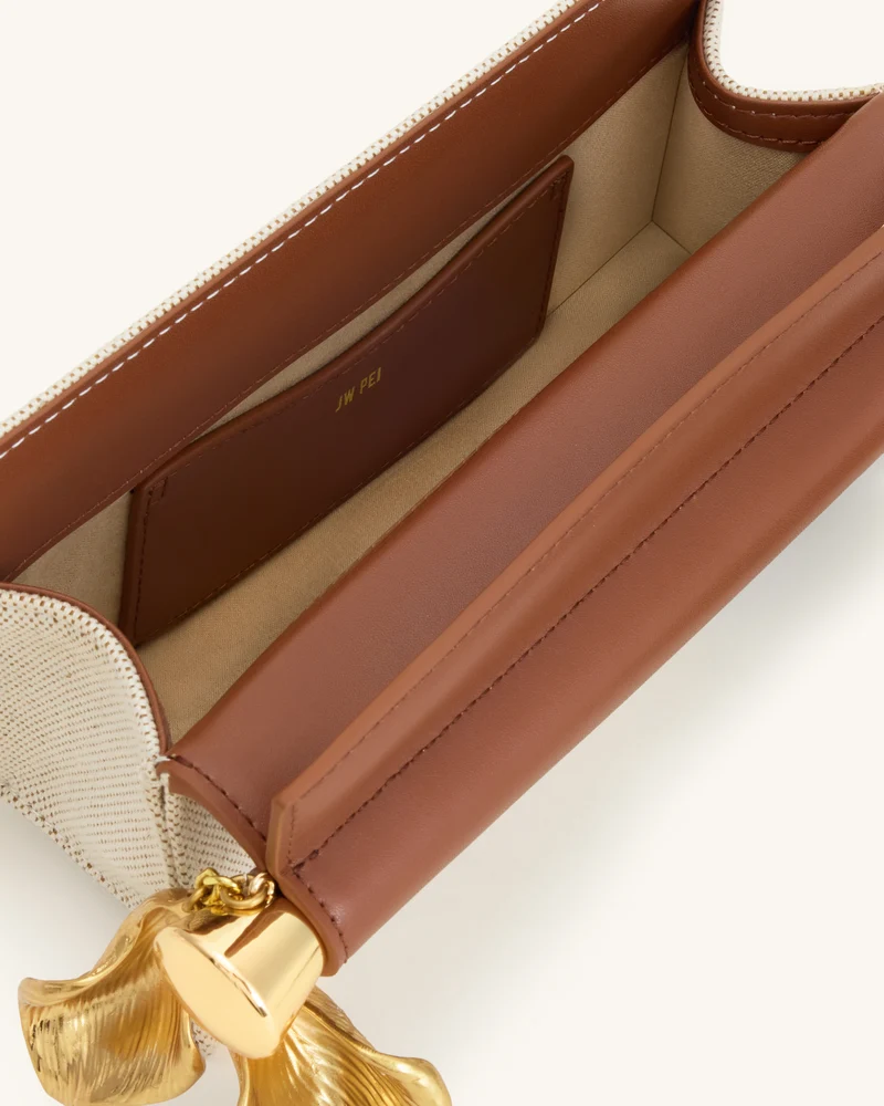 Holly Metall Anhänger Verzierte Clutch - Brauner Canvas