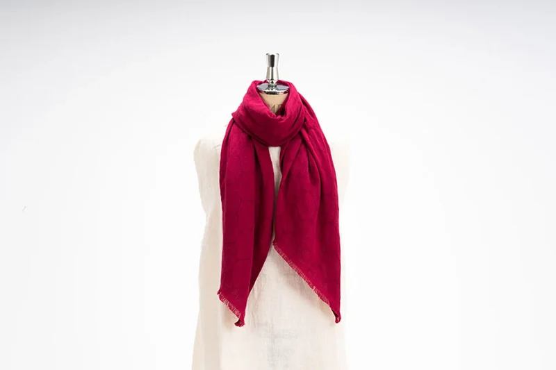 thies 1856 ® x Fukuroya Shizuku Stole vegan red wine dyed bordeaux