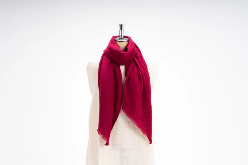 thies 1856 ® x Fukuroya Shizuku Stole vegan red wine dyed bordeaux