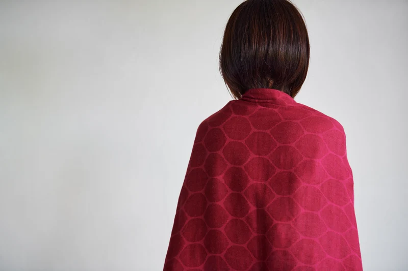 thies 1856 ® x Fukuroya Shizuku Stole vegan red wine dyed bordeaux