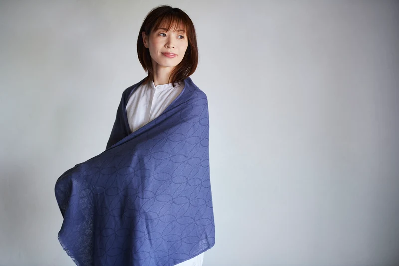 thies 1856 ® x Fukuroya Shizuku Stole vegan eggplant dyed dusky purple