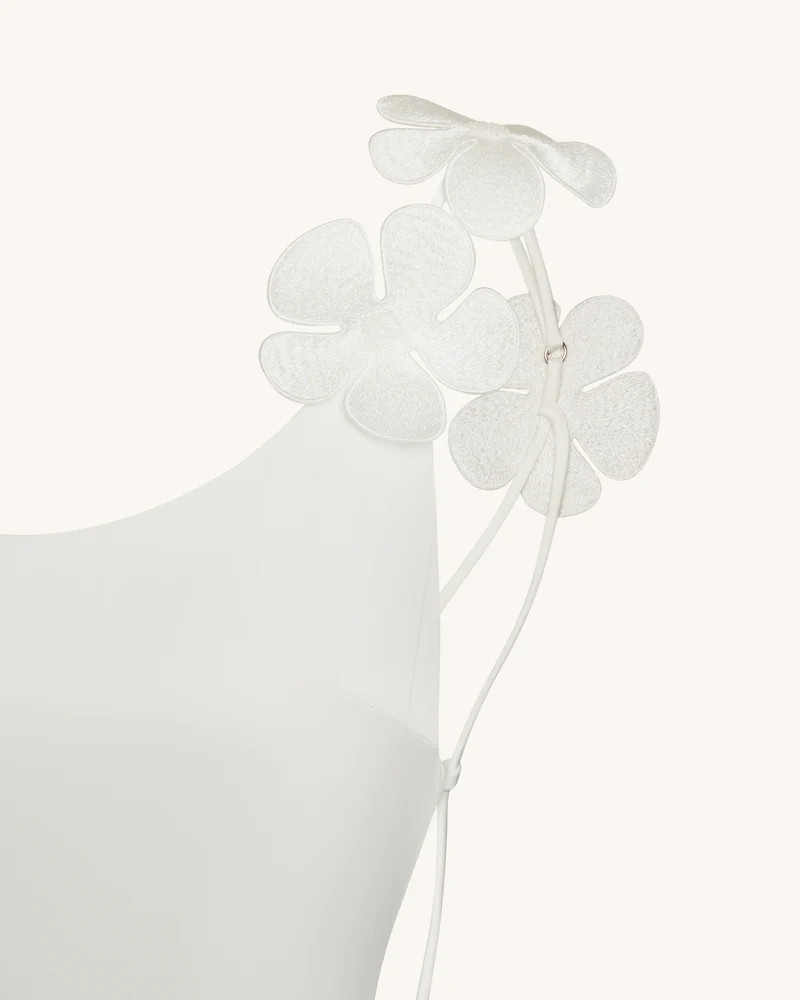Satinkleid mit 3D-Blumenapplikationen - Weiß