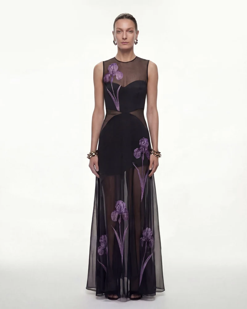Transparentes Maxikleid mit Blumenprint und Einsätzen - Schwarz