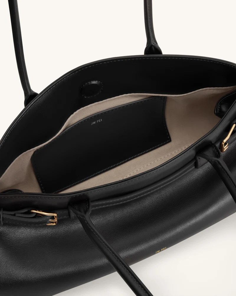 Arden East-West Schultertasche mit Gürteldetail - Schwarz