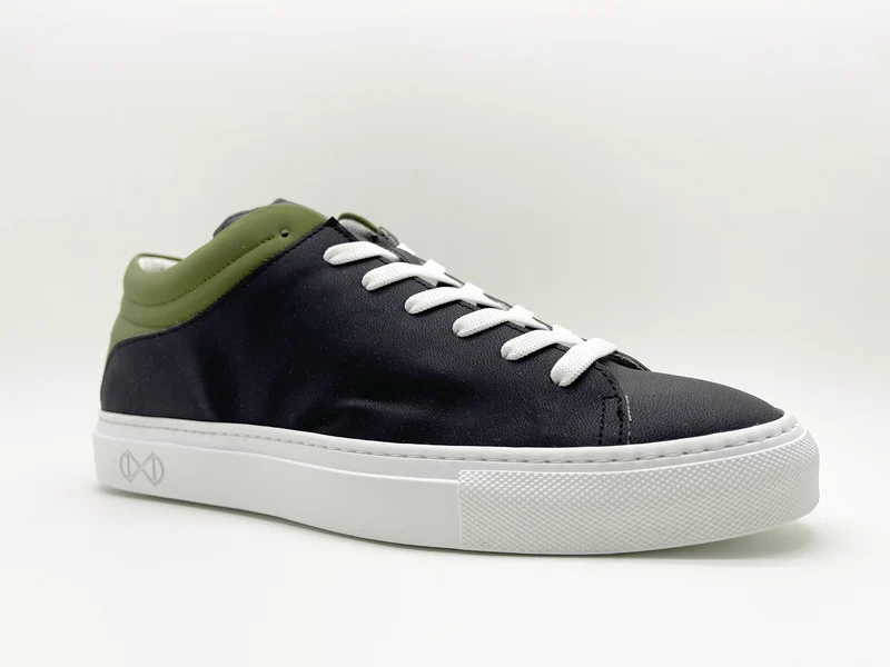 nat-2™ Sleek Low Fruit black cactus