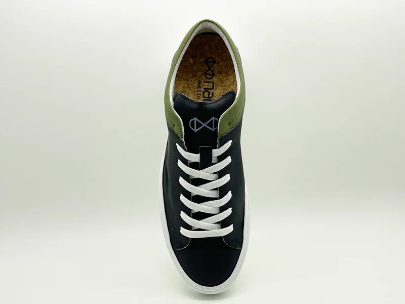 nat-2™ Sleek Low Fruit black cactus