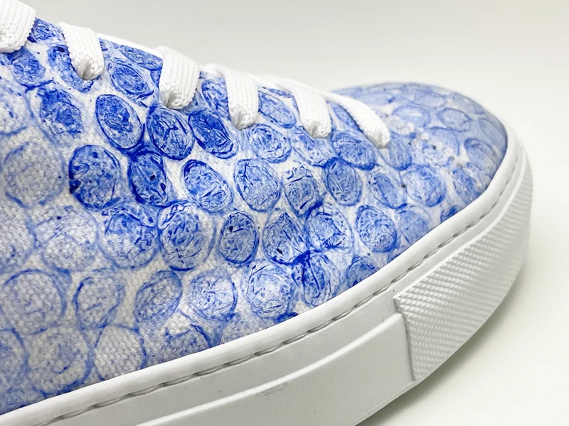 nat-2™ Sleek Low recycled bubble wrap blue