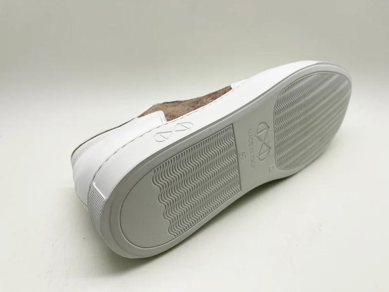 nat-2™ Preloved white plum
