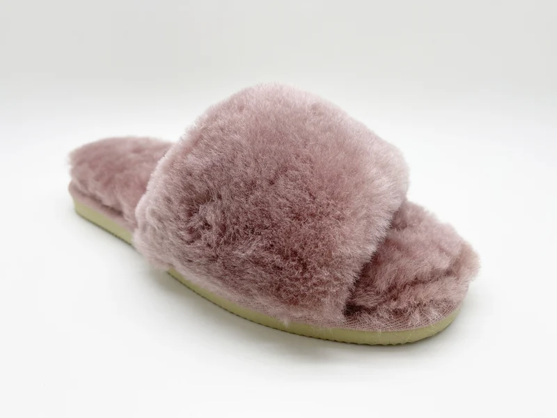 thies 1856 ® Fluffy Slide new pink