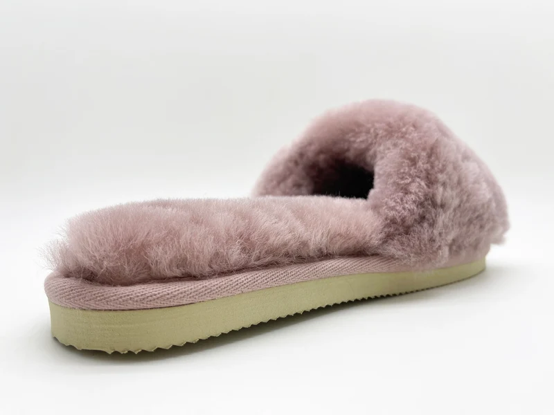 thies 1856 ® Fluffy Slide new pink