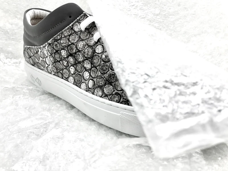 nat-2™ Sleek Low recycled bubble wrap grey