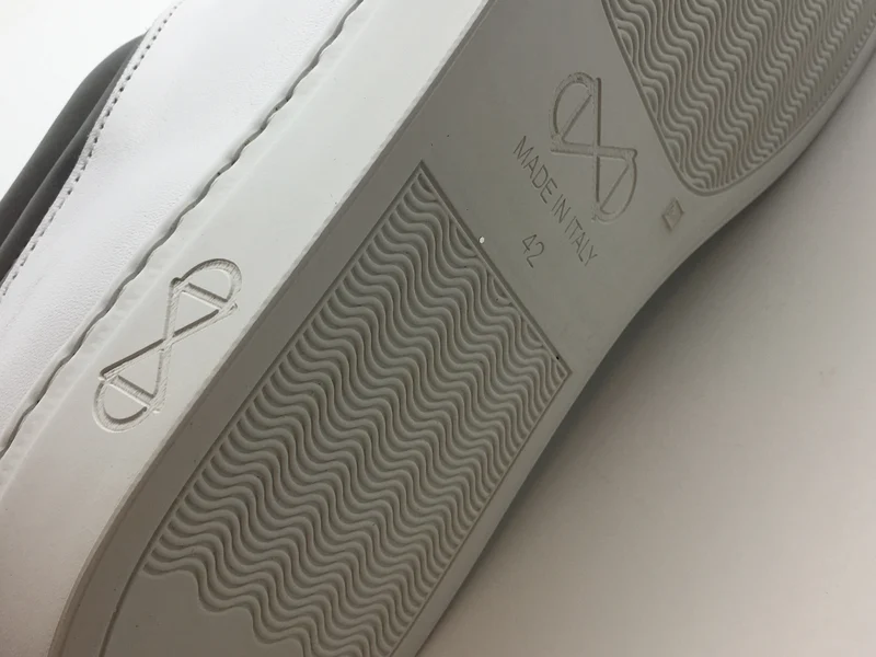 nat-2 Sleek™ Low white reflective