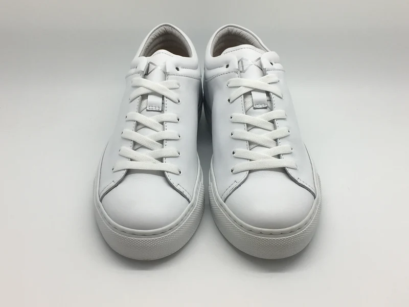 nat-2™ Sleek Low all white