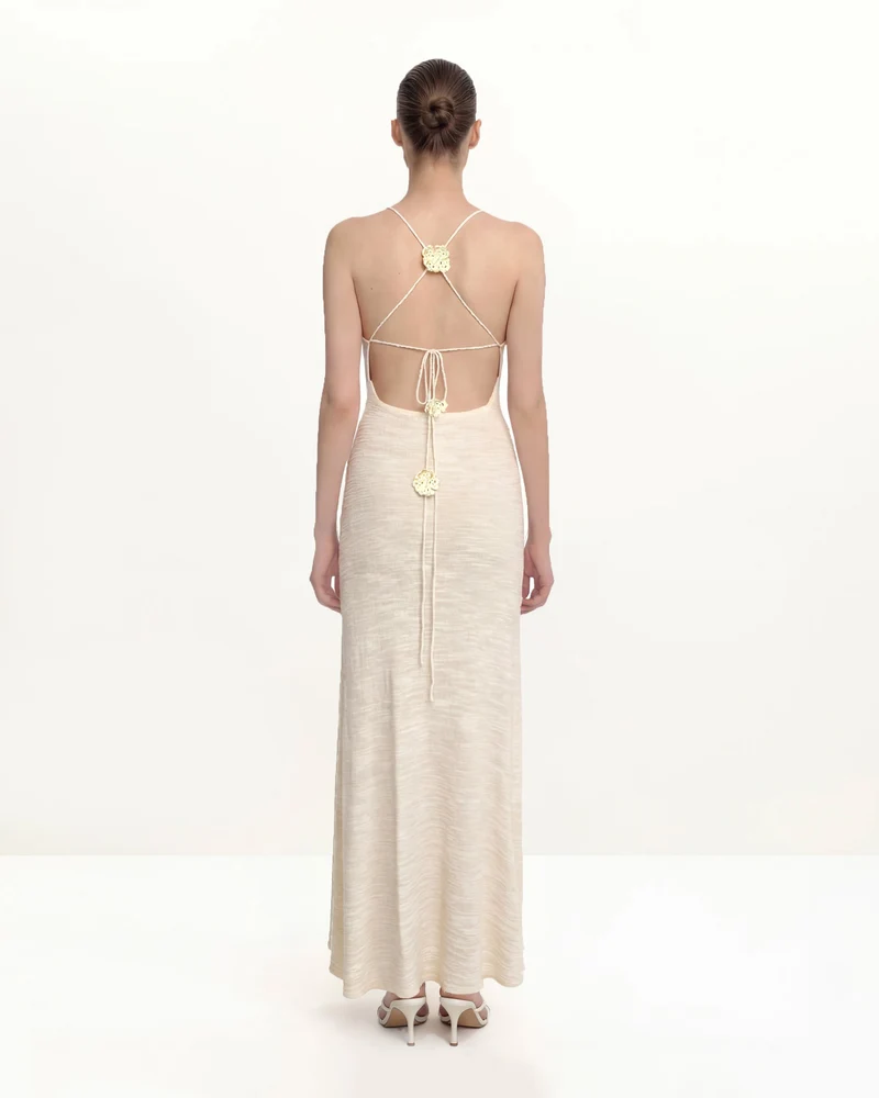Texturiertes Knit Neckholder-Maxikleid - Creme