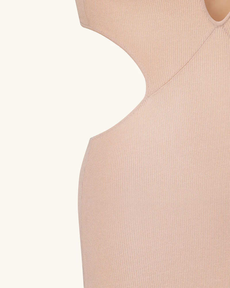 Geripptes Knit Maxikleid mit Cutout - Rosa