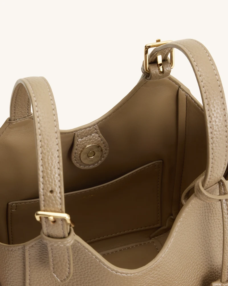 Ines Tote Bag mit Vorhängeschloss – Graubeige