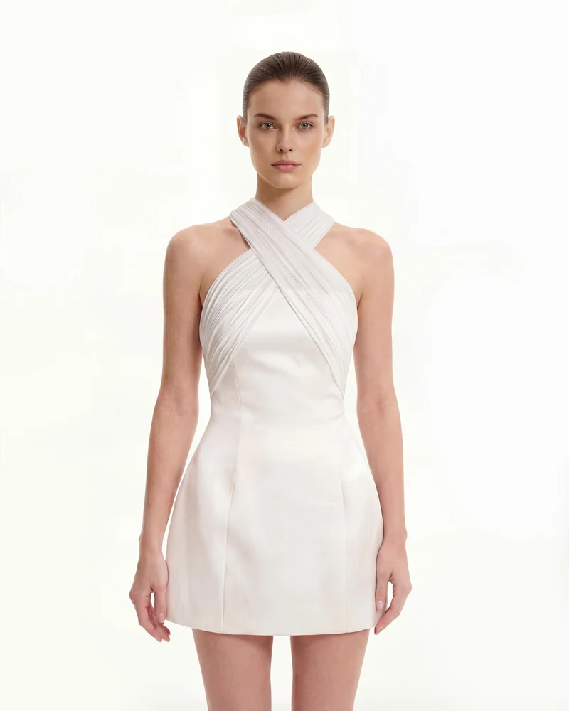 Satin-Minikleid mit gekreuztem Tüll-Neckholder – Weiß