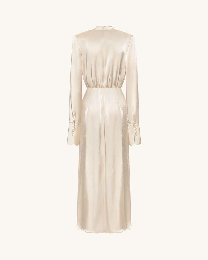 Figurbetontes Satin-Maxikleid mit Stehkragen und strukturierten Schultern - Creme