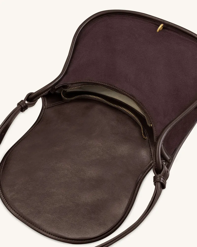 Arla Kleine Hobo-Tasche aus Kunstwildleder - Schokoladenbraun