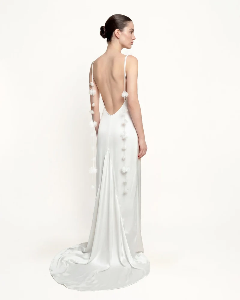 Satin Träger-Maxikleid mit Blumenbändern - Weiß