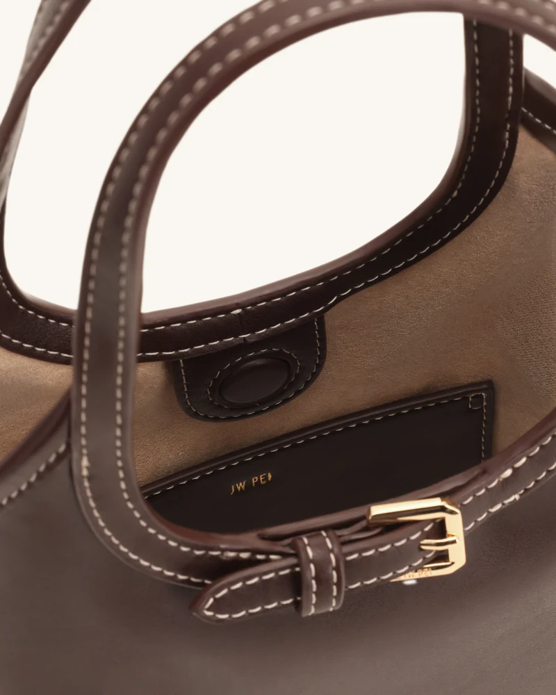 Brooke Mini-Henkeltasche mit Gürteldetails und Verzierungen - Dunkelbraun