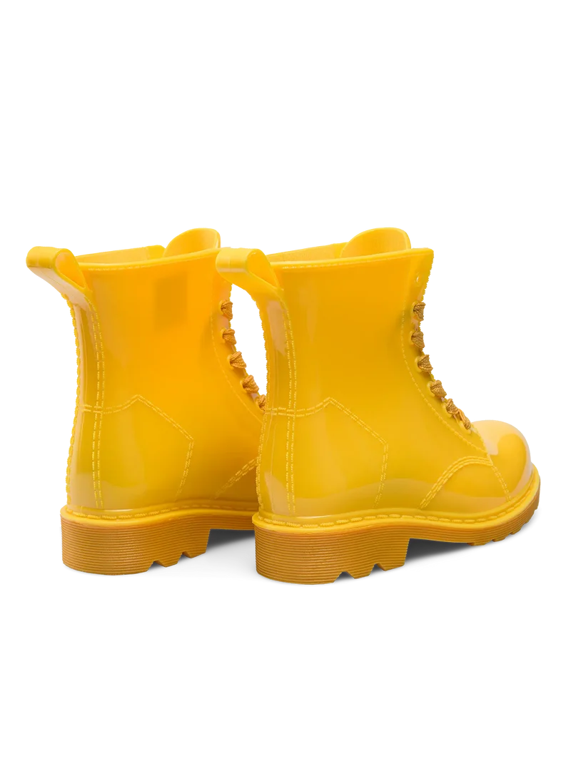 Lustige goldgelbe Regenstiefel für Kinder