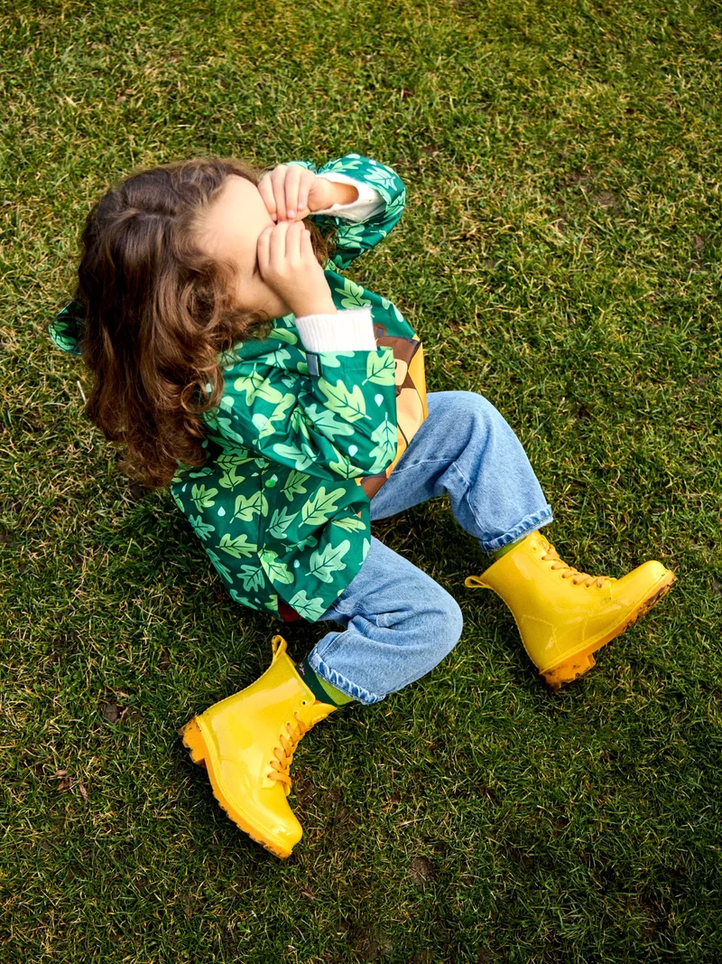 Lustige goldgelbe Regenstiefel für Kinder