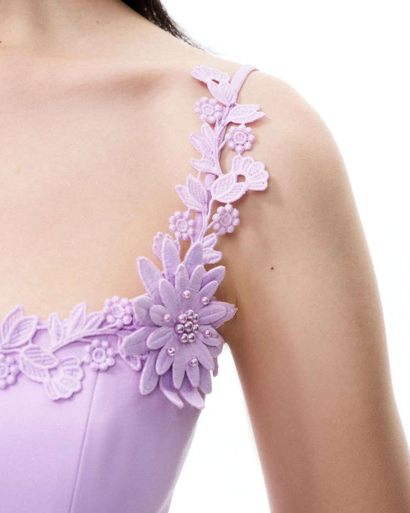 Mirabelle 3D-Minikleid mit Blumenmuster – Lila