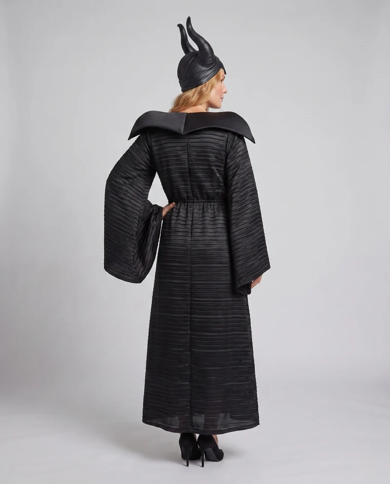 Damen Elegantes und mystisches Kostüm mit schimmernden Stoff und edlen Accessoires Nord Taschen