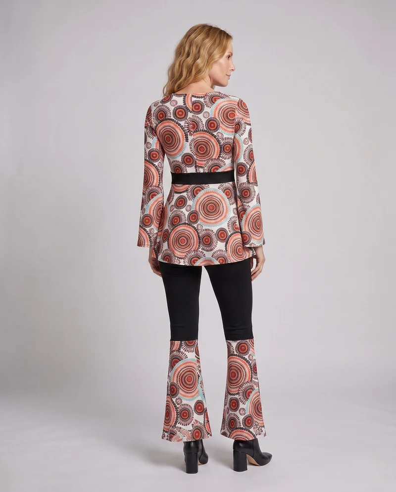 Damen Festival-Outfit mit weitem Schlag und glänzenden Verzierungen Nord Taschen