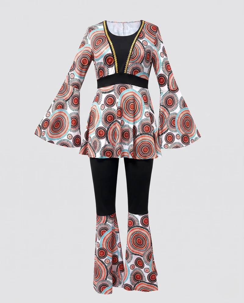 Damen Festival-Outfit mit weitem Schlag und glänzenden Verzierungen Nord Taschen