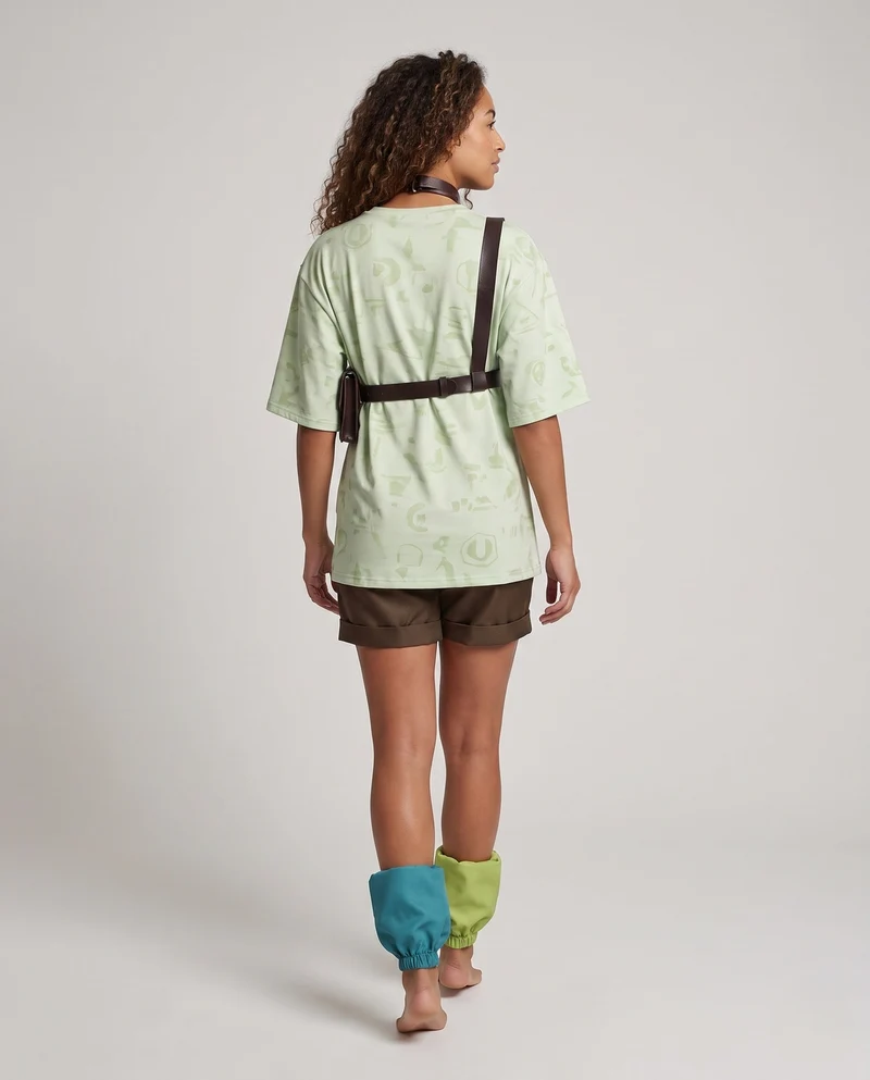 Damen Kostümset mit modischen Accessoires und lässigen Shorts Nord Taschen