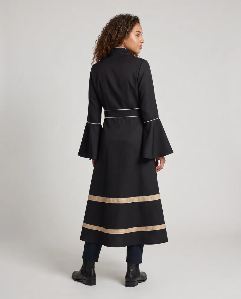 Damen Langarmkleid mit Glockenärmeln und goldenen Akzenten Nord Taschen