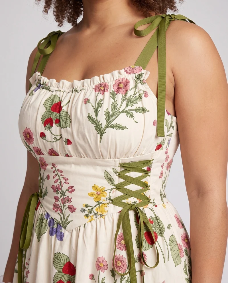 Damen Blumenkleid mit Rüschen und verstellbaren Trägern Nord Taschen