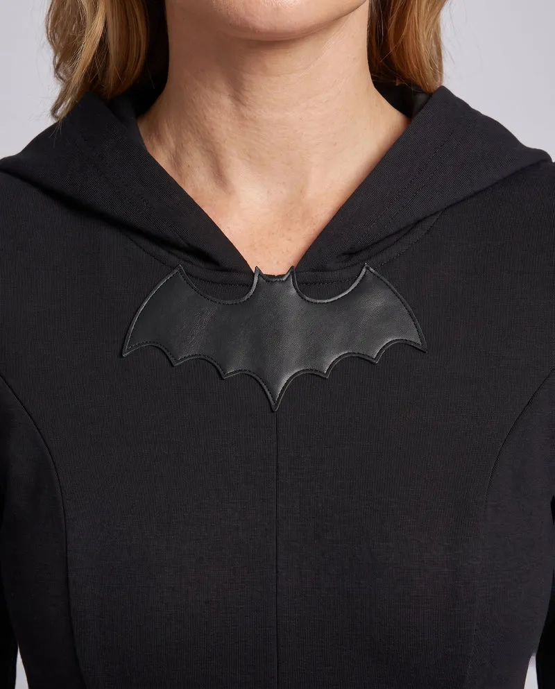 Damen elegante Hexenkleidung mit Kapuze und Fledermausdetails Nord Taschen
