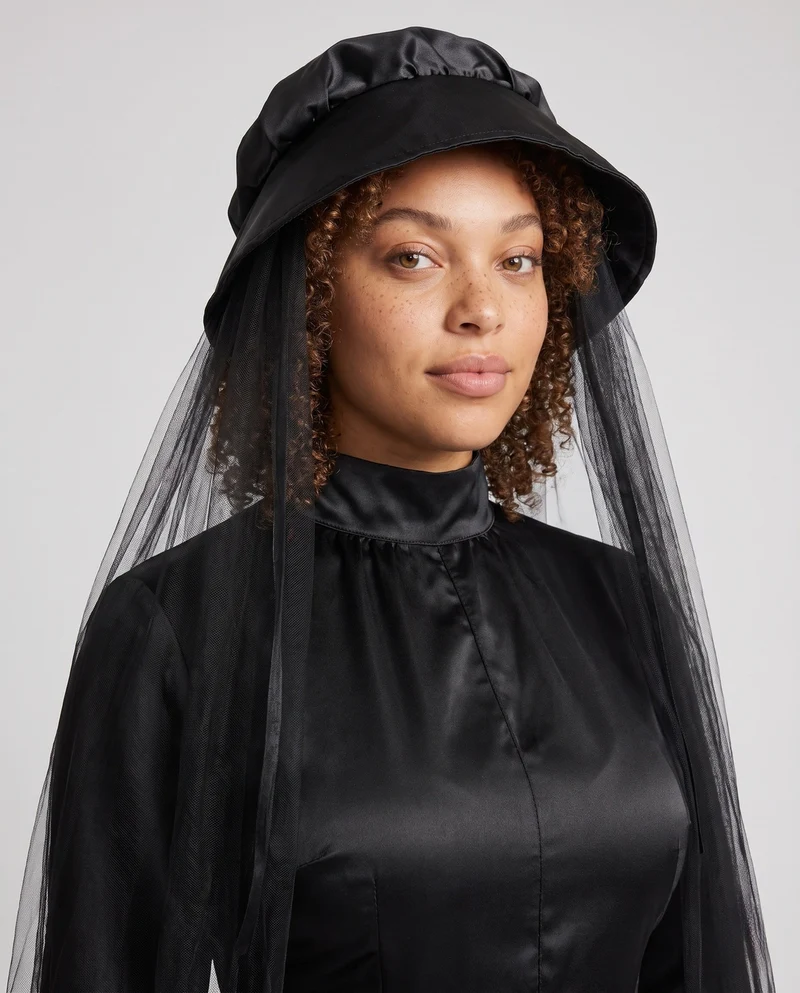 Damen Elegantes Halloween-Kostüm mit transparenten Details Nord Taschen