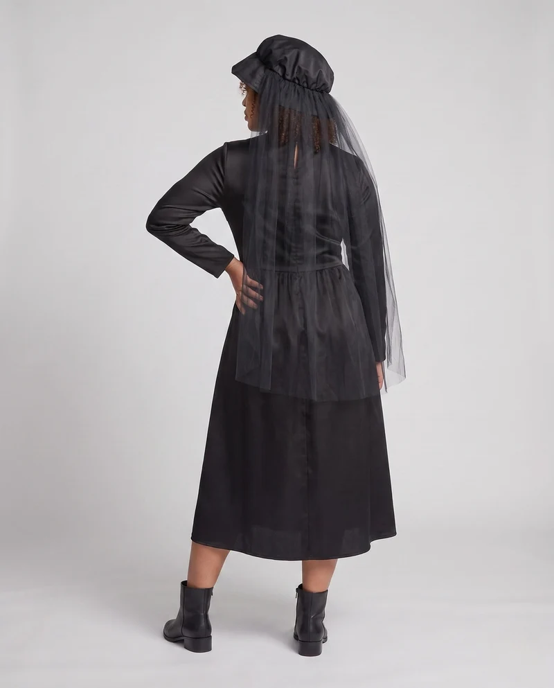 Damen Elegantes Halloween-Kostüm mit transparenten Details Nord Taschen