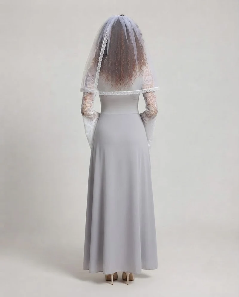 Damen Romantisches Hochzeitskleid mit Spitzenapplikationen und elegantem Schleier Nord Taschen