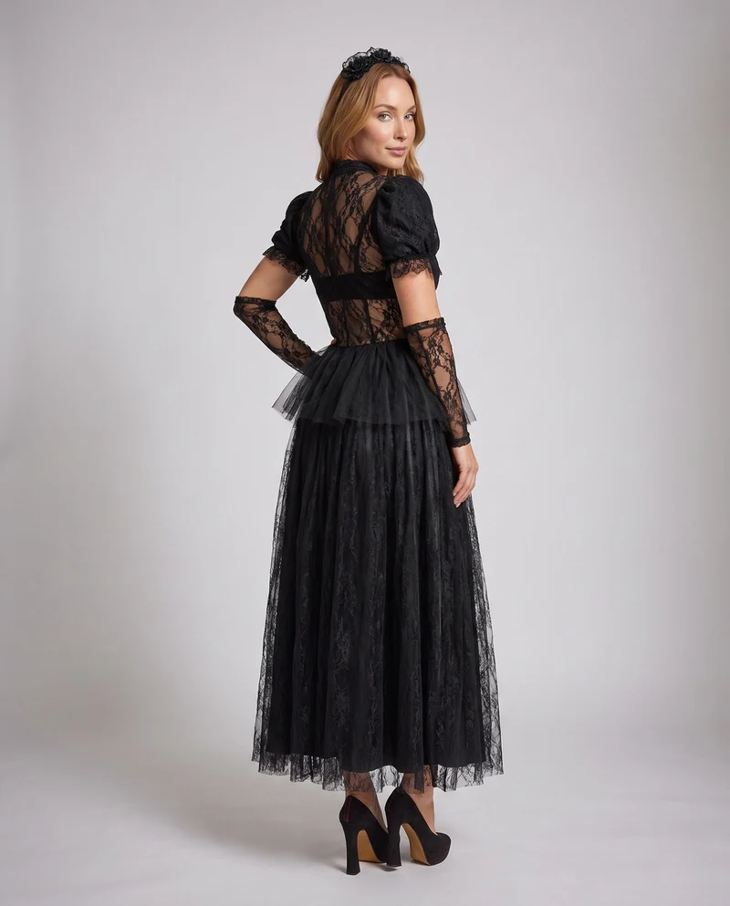 Damen Elegantes Gothic-Kleid mit Spitzen- und Tüllakzenten Nord Taschen