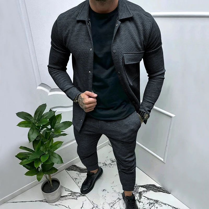 Herren Strukturiertes Jersey-Freizeitset mit Overshirt und Tapered Jogginghose Nord Taschen