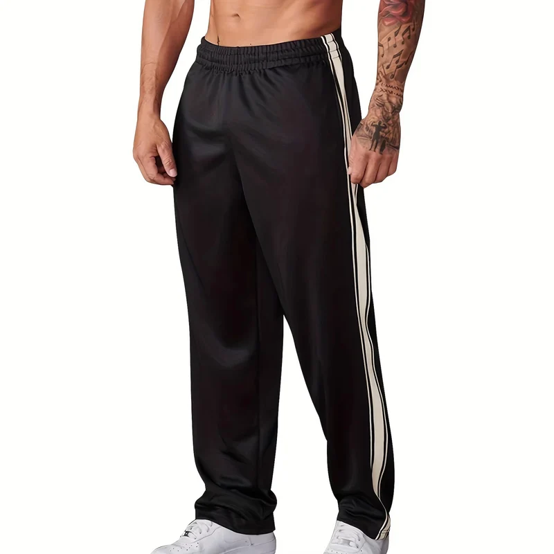 Herren Sportliche Trainingshose mit seitlichem Tape-Streifen und elastischem Bund Nord Taschen
